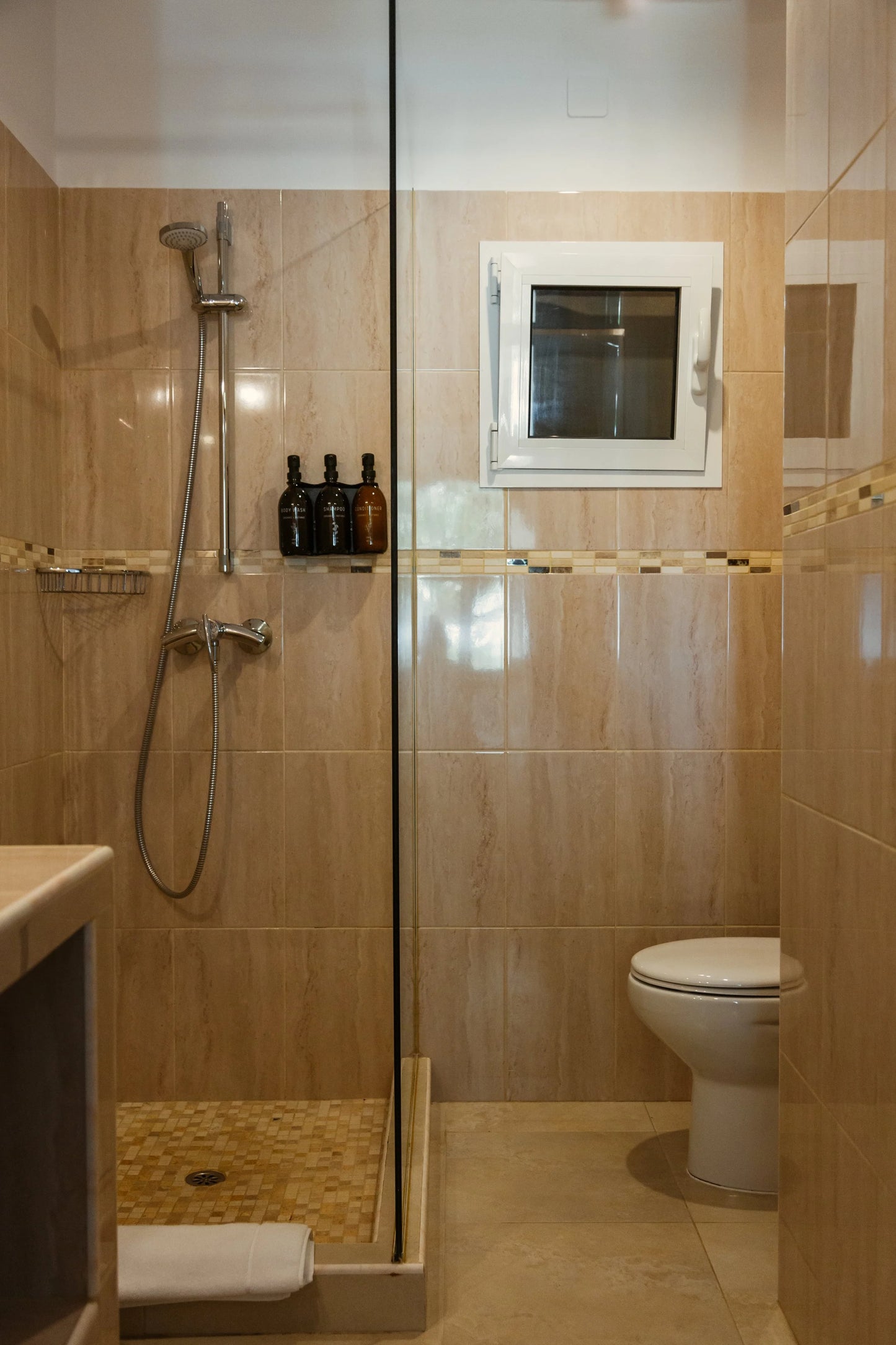 Private Room Inside of a Two Bedroom Apartment